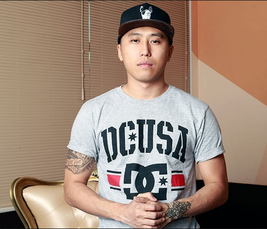 Rokit Bay-ийг гайхшруулж, нүдийг нь хужирлав